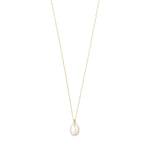 Collier fin doré avec petit pendentif ovale