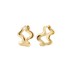Boucles d’oreilles dorées aux contours ondulés