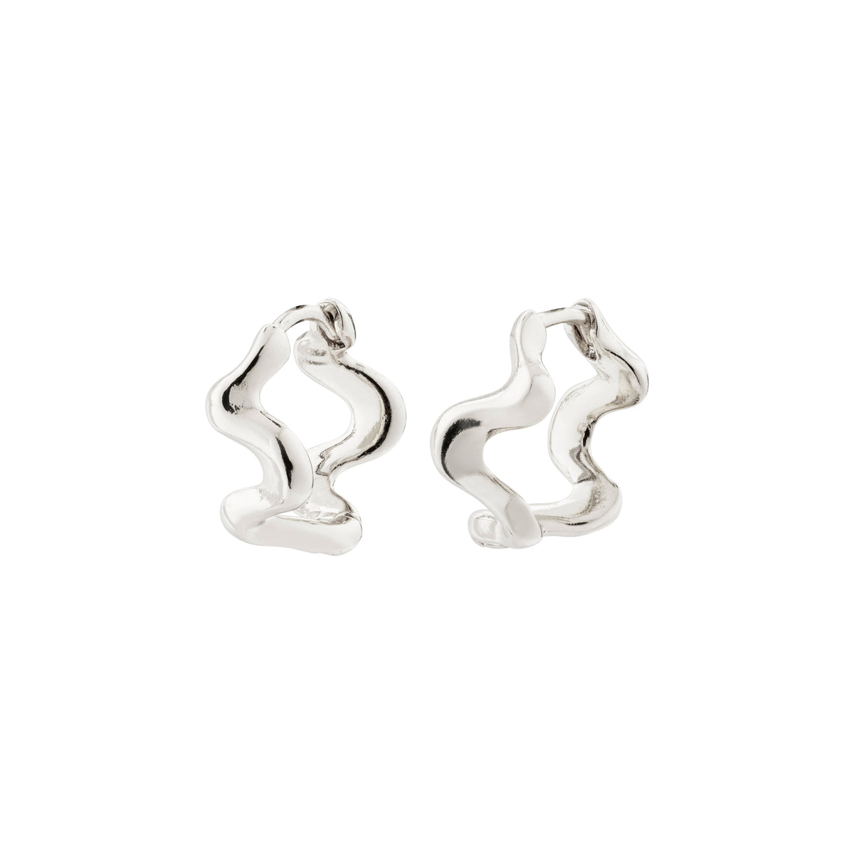 Boucles d’oreilles argentées aux contours ondulés