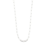 Collier argenté à mailles rectangulaires