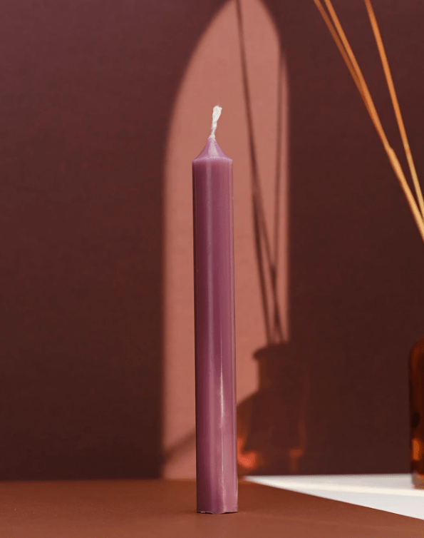 Bougie droite Mauve intense – Maison Berger