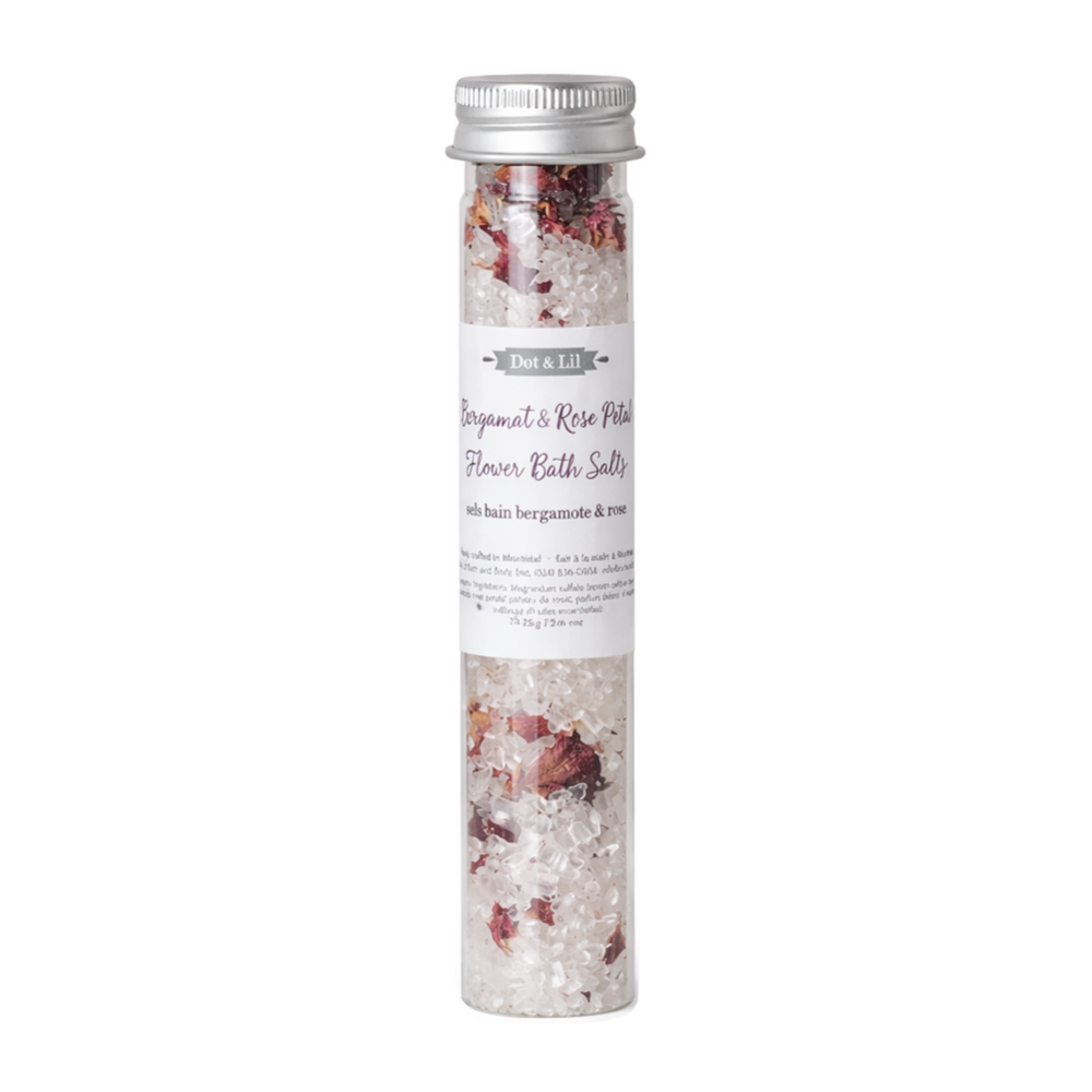 Tube transparent de sels ou lait de bain avec fleurs séchées
