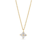 Collier doré avec pendentif étoilé et pierre claire