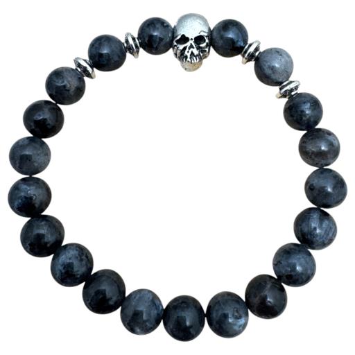 Bracelet de perles bleu foncé avec breloque argentée