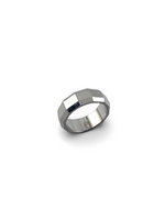 Bague géométrique Focus AJ&Co, finition argentée.
