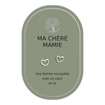 Boucles d’oreilles en cœurs argentés sur carte verte Earth Angel « Ma chère mamie ».