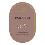Boucles d’oreilles en cœurs dorés sur carte rose Earth Angel « Mon ami(e) ».