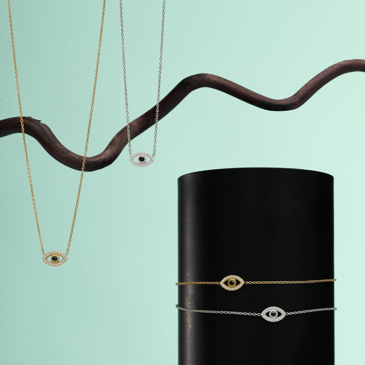 Bracelet Aya de Mia, présentation avec d’autres bijoux de la collection