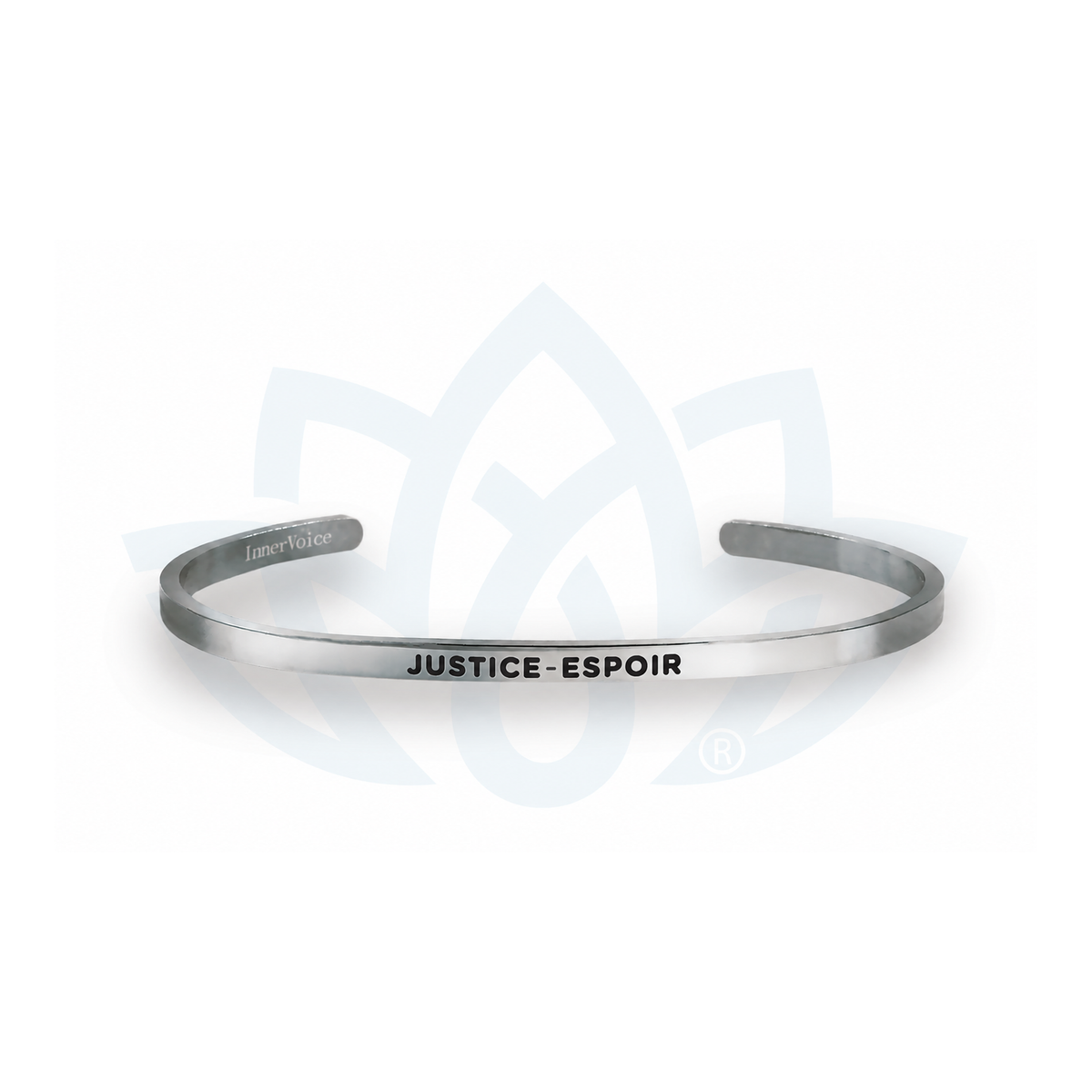 Bracelet InnerVoice « Justice espoir », vue du bijou et de son inscription en français.