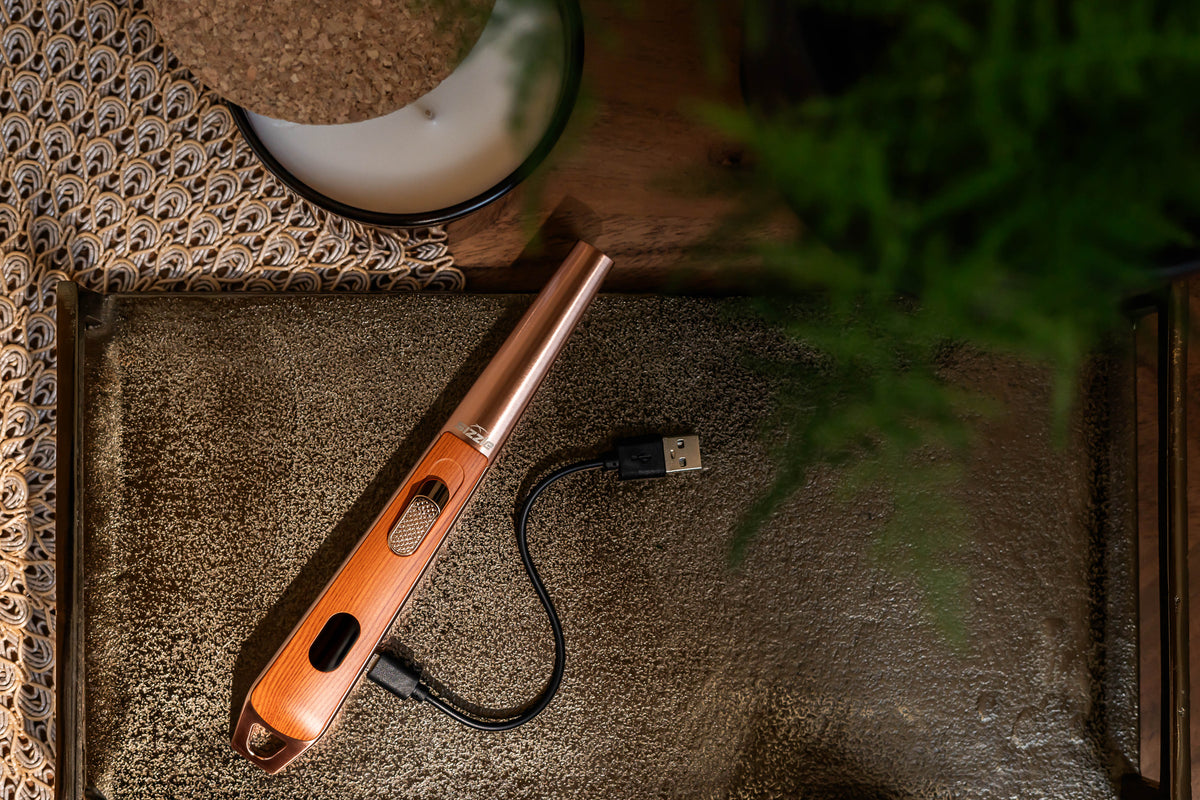 Briquet Sizzle LUX finition chêne en ambiance décorative