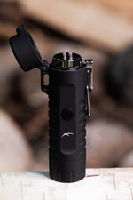 Briquet Sizzle Survival noir avec couvercle ouvert