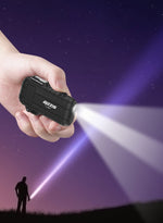 Briquet Sizzle Versa utilisé comme lampe de poche