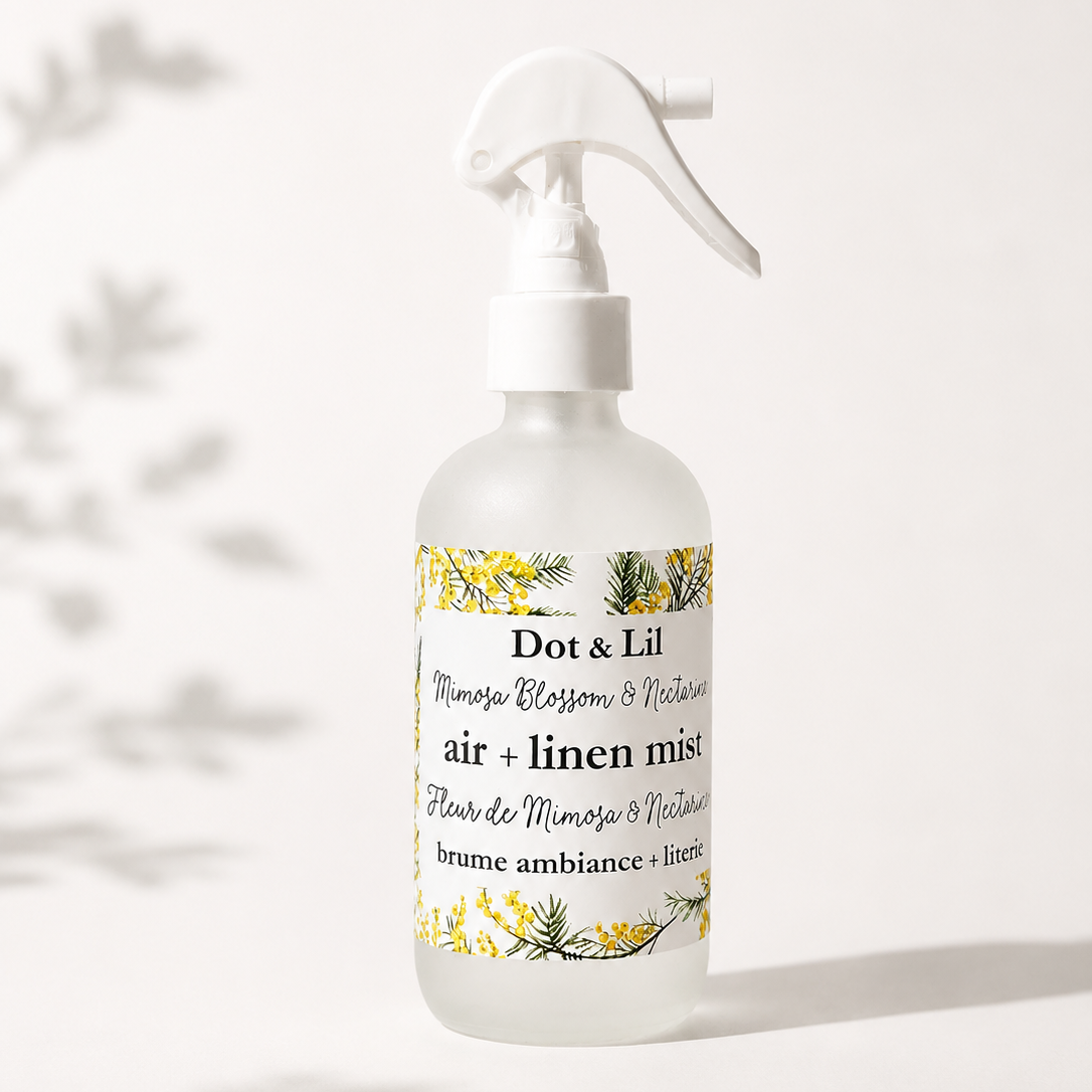 Brume d’ambiance et literie – Fleur de mimosa & nectarine – 237 ml de Dot & Lil – présentation du produit
