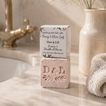 Cube de bain effervescent – Pivoine & feuille d’olivier – 95 g de Dot & Lil