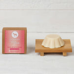 Savon pamplemousse Mulâne en forme de fleur, avec sa boîte rose