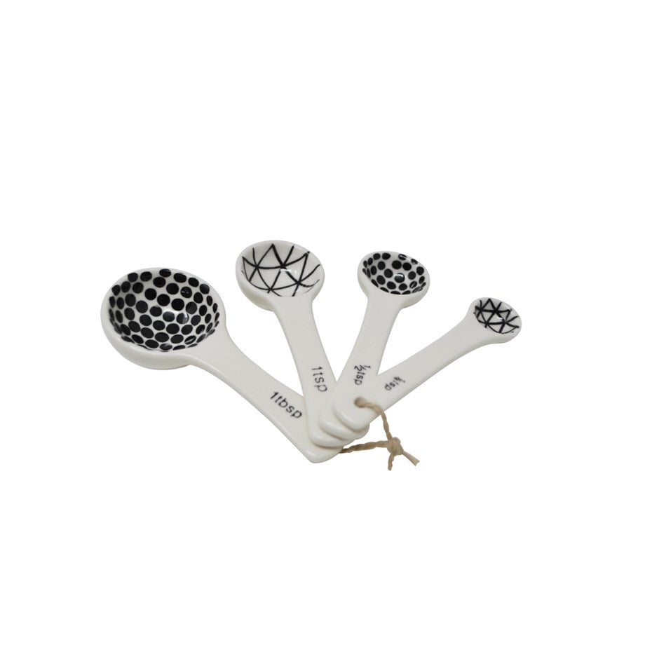 Ensemble de 4 cuillères à mesurer noires et blanches