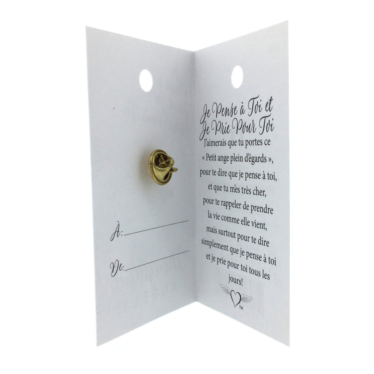Carte ouverte de l’épinglette « Je pense à toi et je prie pour toi », avec son message en français.