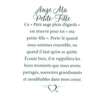 Message en français sur la carte de l’épinglette « Ma petite-fille ».