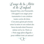 Message en français sur la carte de l’épinglette « Mère et enfant ».