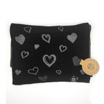 Foulard réversible à cœurs graffiti Furlux SK117, noir / argent — accessoires assortis illustrés