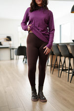 Legging Magog – Brun chocolat – vue en pied – Rien ne se perd, tout se crée