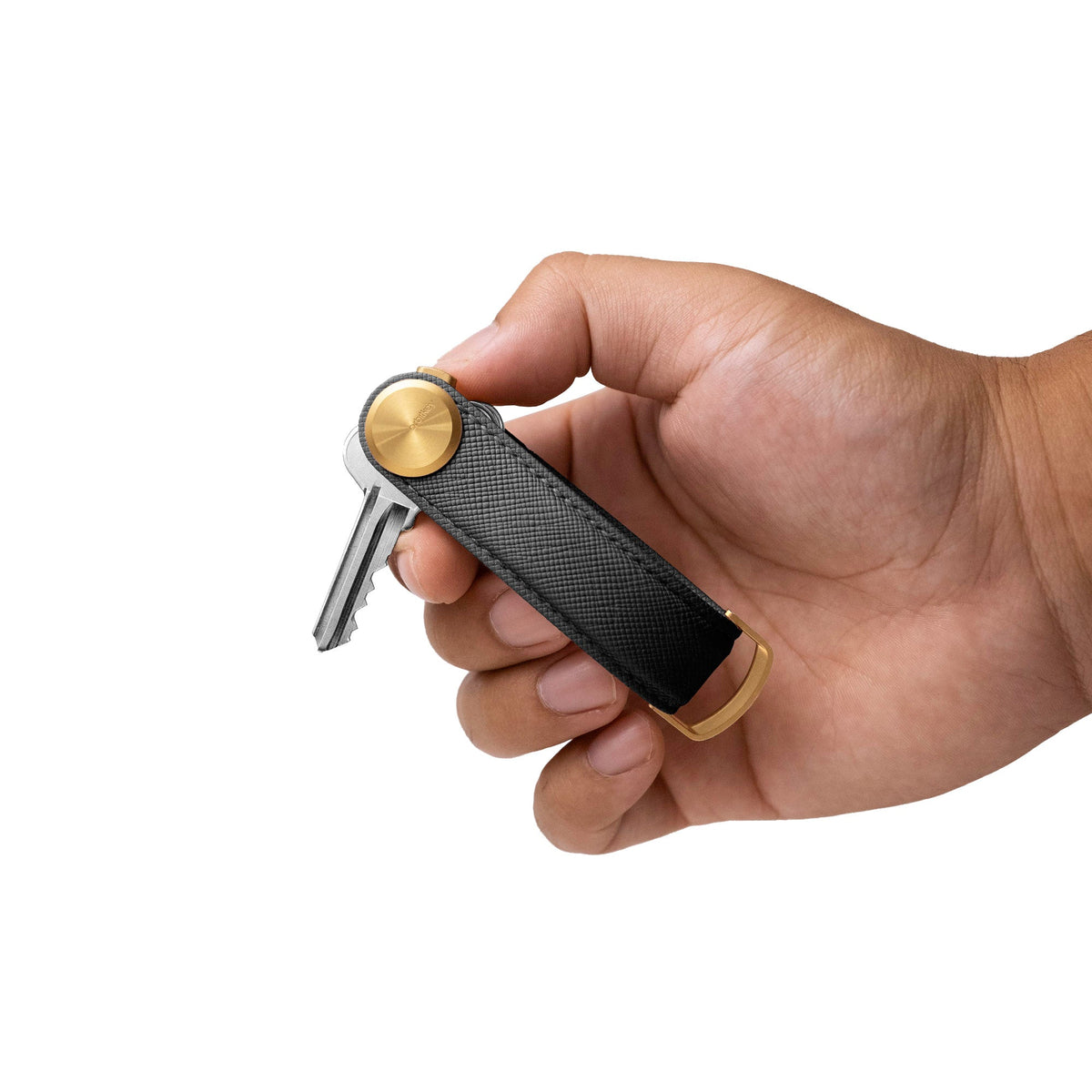 Organiseur de clés Pro en cuir Saffiano Orbitkey — organiseur noir tenu en main