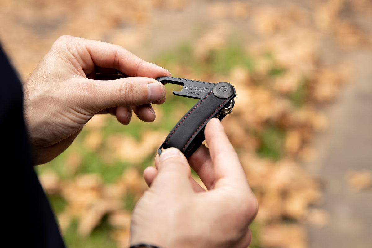 Outil multifonction Multi-Tool v2 Orbitkey — gros plan de l’installation