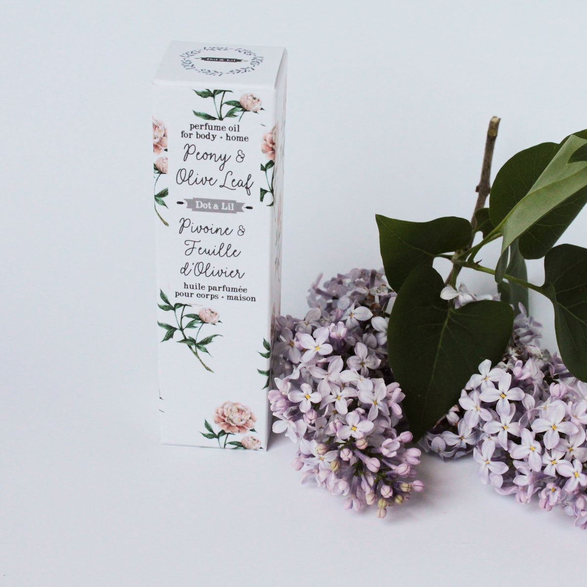 Parfum Pivoine et Feuille d’olivier de Dot & Lil avec son étui