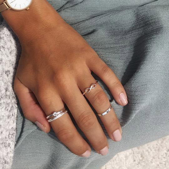 Bague LULU éternité à superposer – finition plaquée argent de Pilgrim, vue 2
