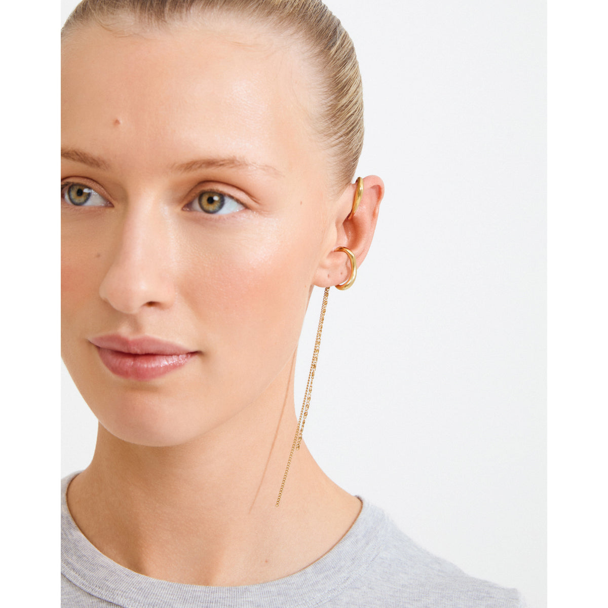 Bagues d’oreille EVON – ensemble de deux – finition plaquée or de Pilgrim, vue 2