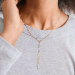 Collier BAYLEN en Y à pendentifs – finition plaquée or de Pilgrim, vue 2
