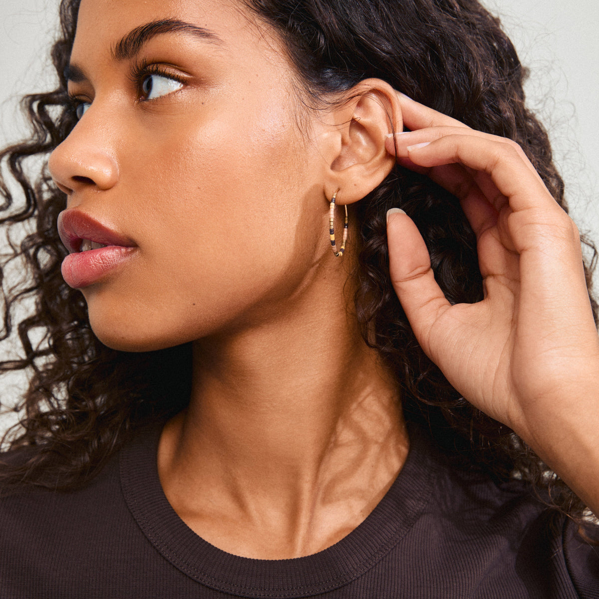 Boucles d’oreilles APPOLLONIA – finition plaquée or de Pilgrim, vue 2