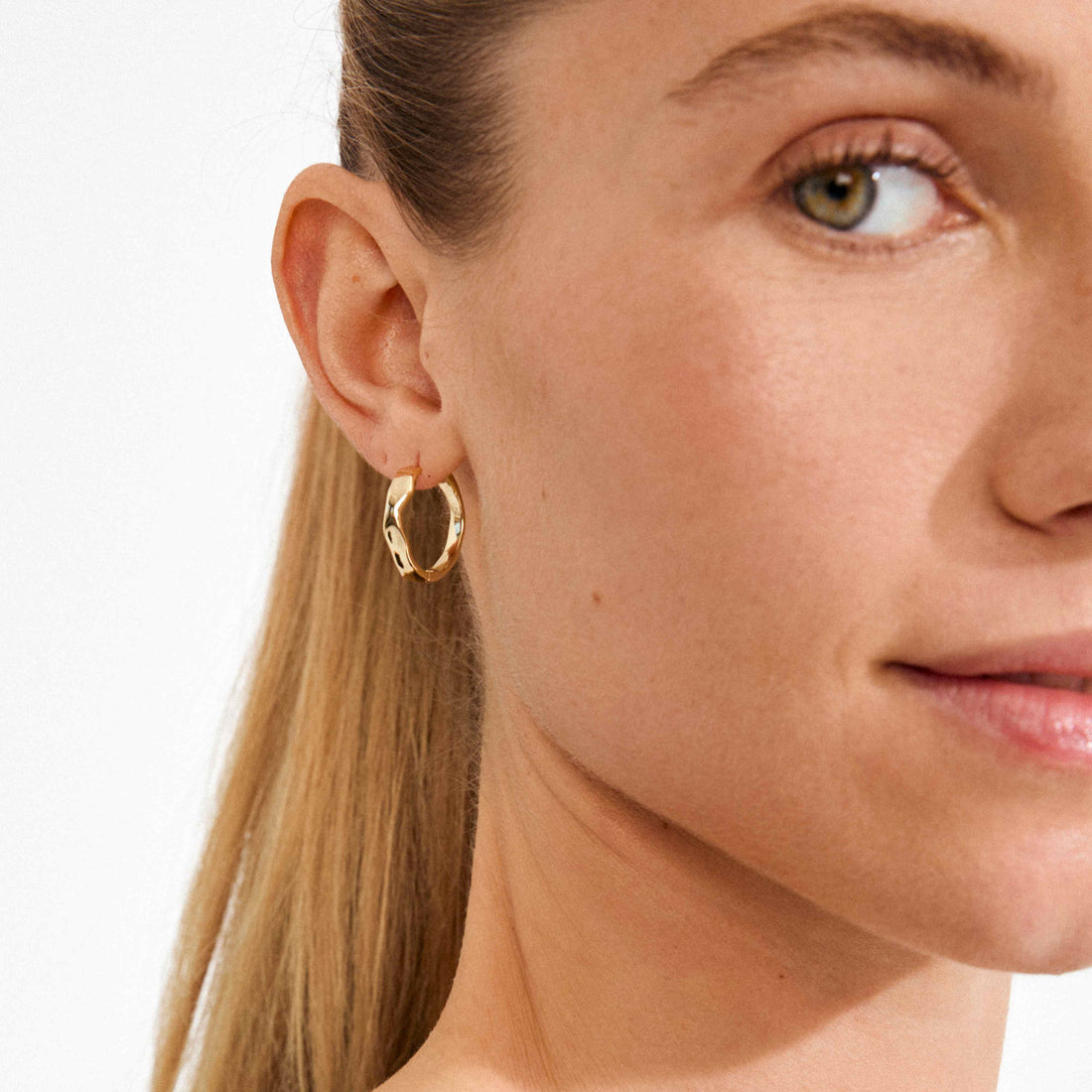 Boucles d’oreilles ember – finition plaquée or de Pilgrim, vue 2