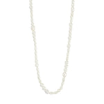 Collier ELLIANA avec perles d’eau douce et perles de verre – finition plaquée argent de Pilgrim