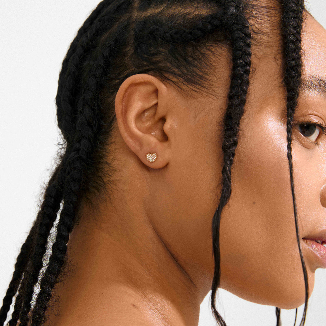 Boucles d’oreilles EMMETT cœur cristaux – finition plaquée or de Pilgrim, vue 2