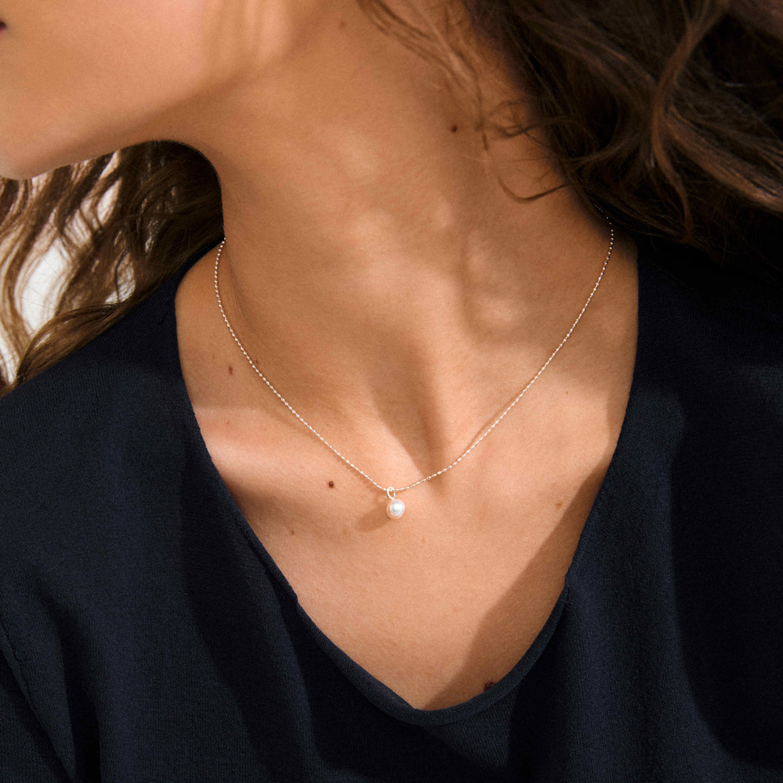 Collier HADLEY perle d’eau douce – finition plaquée argent de Pilgrim, vue 2