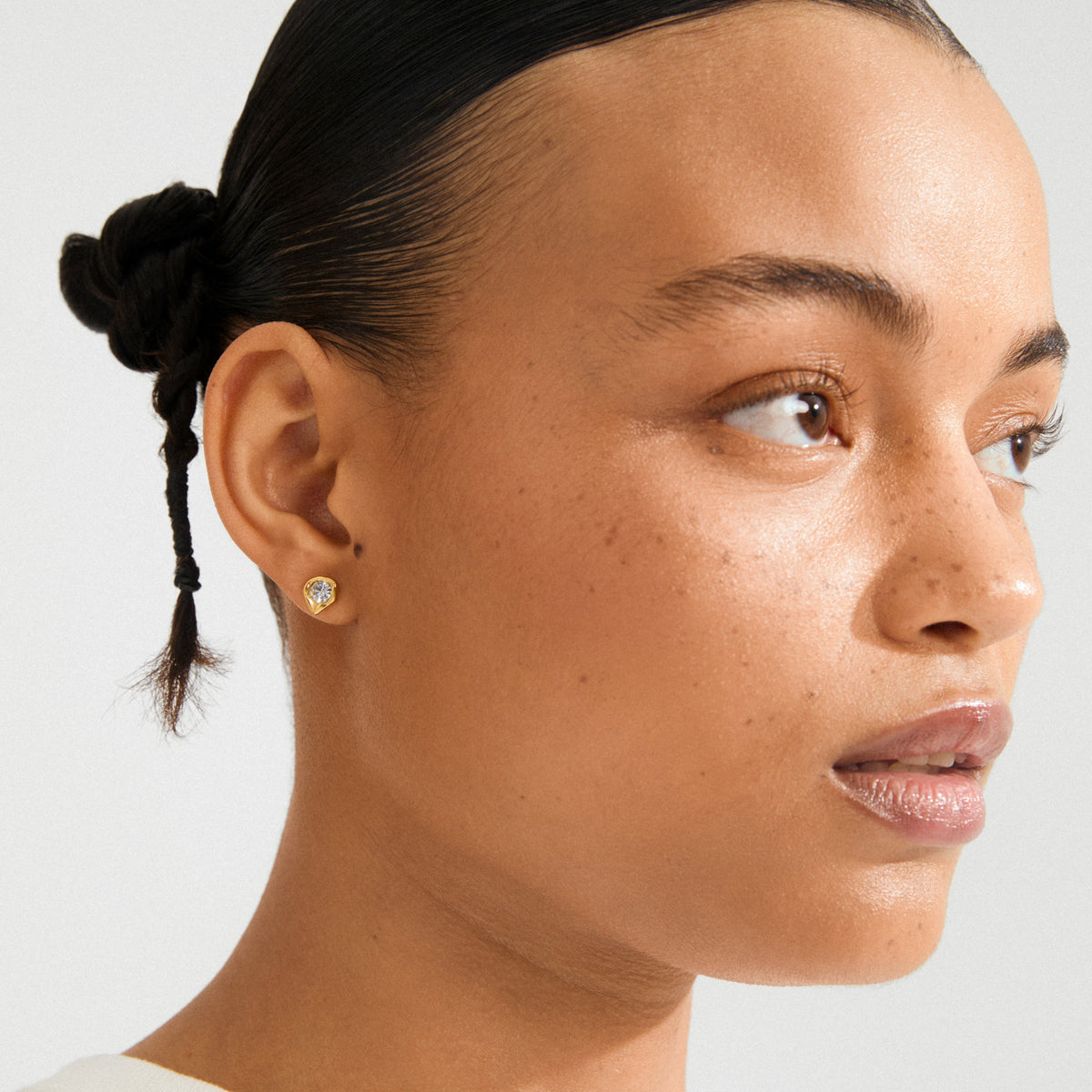 Boucles d’oreilles KOTA – finition plaquée or de Pilgrim, vue 2
