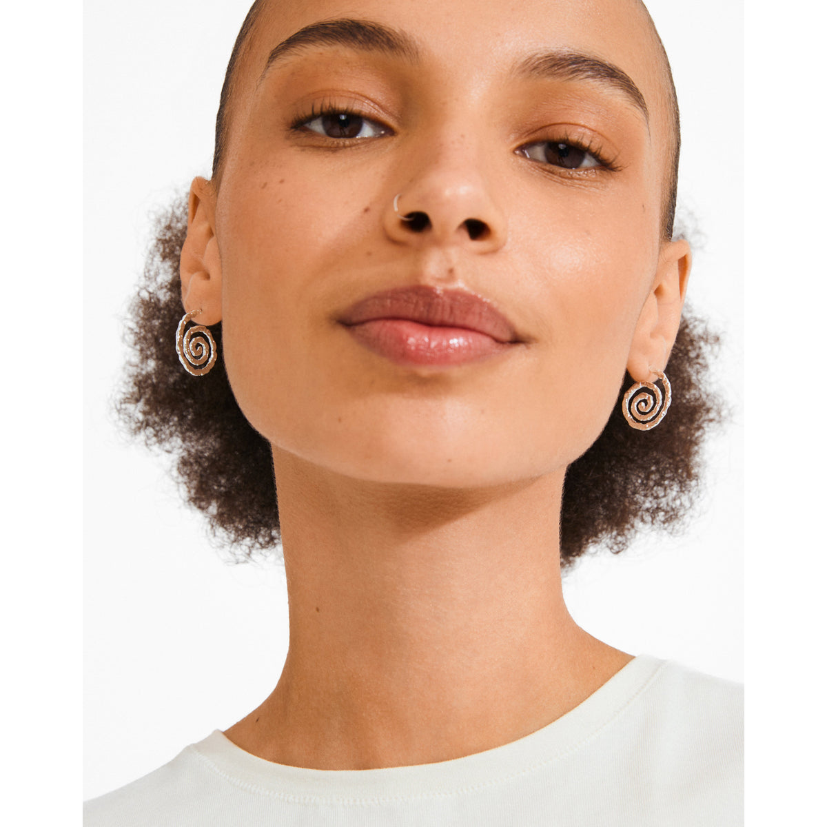 Boucles d'oreilles STILL spirales – finition plaquée argent de Pilgrim, vue 2