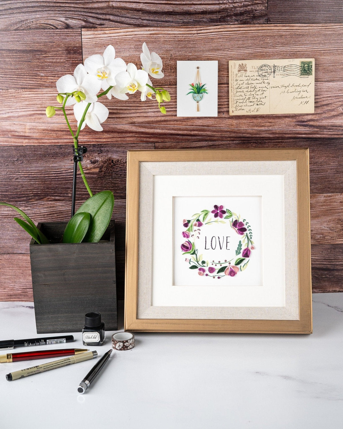 Carte de vœux florale LOVE en quilling