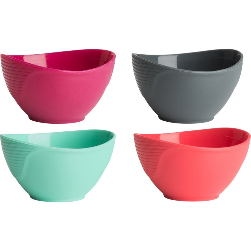 Quatre bols à pincer Trudeau en silicone fuchsia, gris, menthe et corail