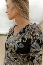 Robe Mattawin Paisley