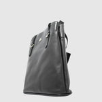 Sac à dos convertible en cuir The Trend – Format mince, noir, vue profil