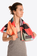 Serviette de sport Solem L’Inspirante, serviette portée autour du cou