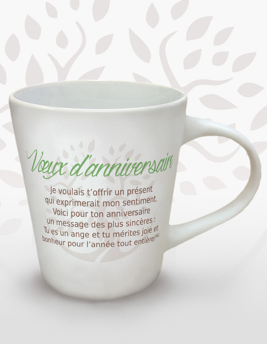 Tasse Earth Angel « Vœux d’anniversaire » ornée d’un message en français.