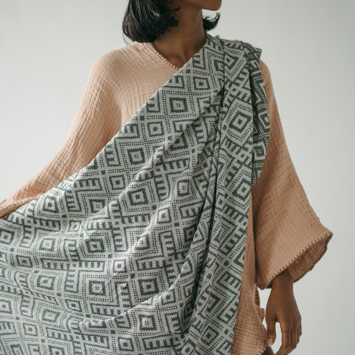Serviette Charcoal Sketch – Esquisse charbon – Pokoloko