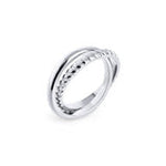 Bague argentée à détail torsadé