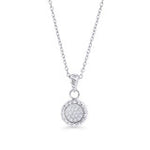 Collier argenté à pendentif rond serti de petites pierres