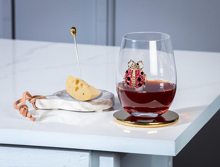 Verre à vin sans pied à coccinelle bijou Abbott — autre vue