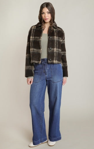 Veste à carreaux Dex, coloris marron à damier, vêtement porté en tenue