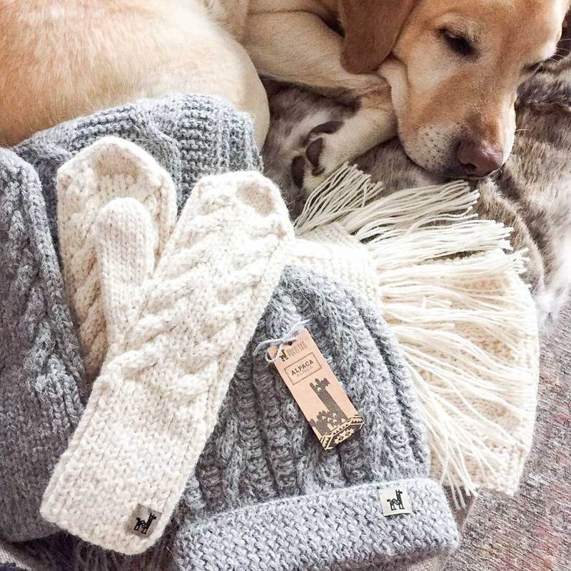 Tuque en alpaga tricotée à la main – Pokoloko
